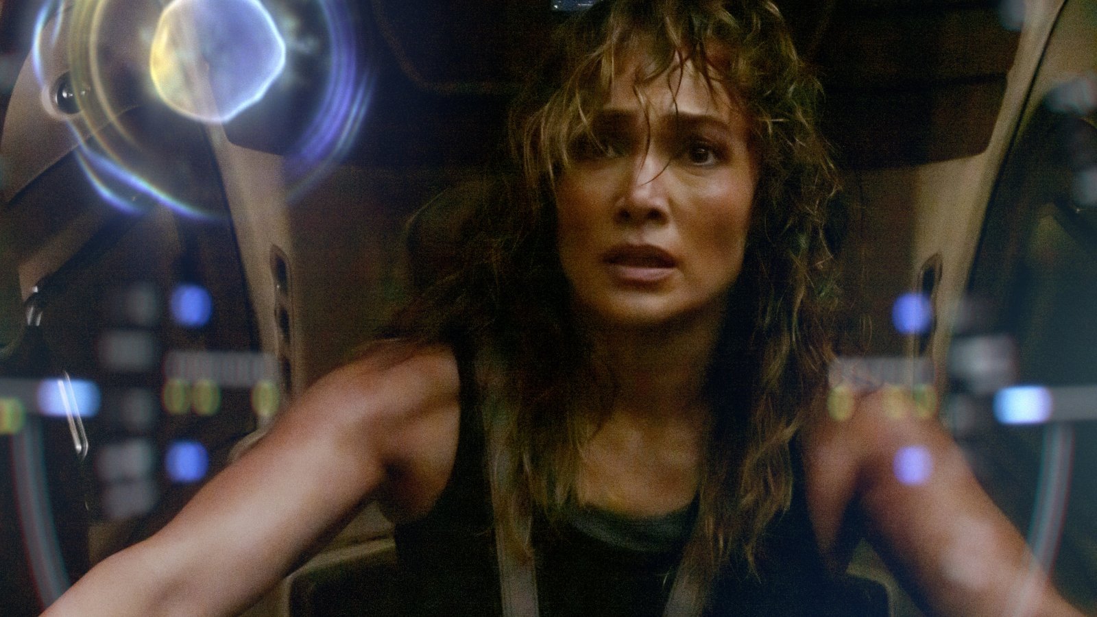 ATLAS: Jennifer Lopez nel teaser e in una nuova foto del film sci-fi
