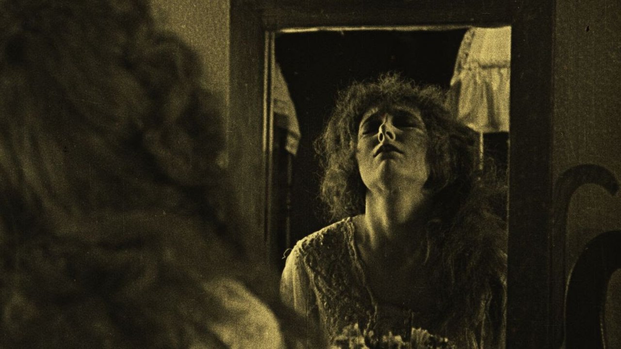 Bolzano Film Festival Bozen 2024: Mariti ciechi di Eric von Stroheim musicato dal vivo aprirà la rassegna