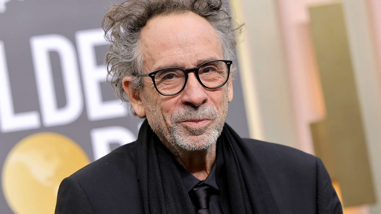 Tim Burton regista della nuova versione di Attack of the 50 Foot Woman