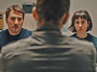 Upon Entry - L'arrivo, la recensione: L''incubo' del 'sogno americano'