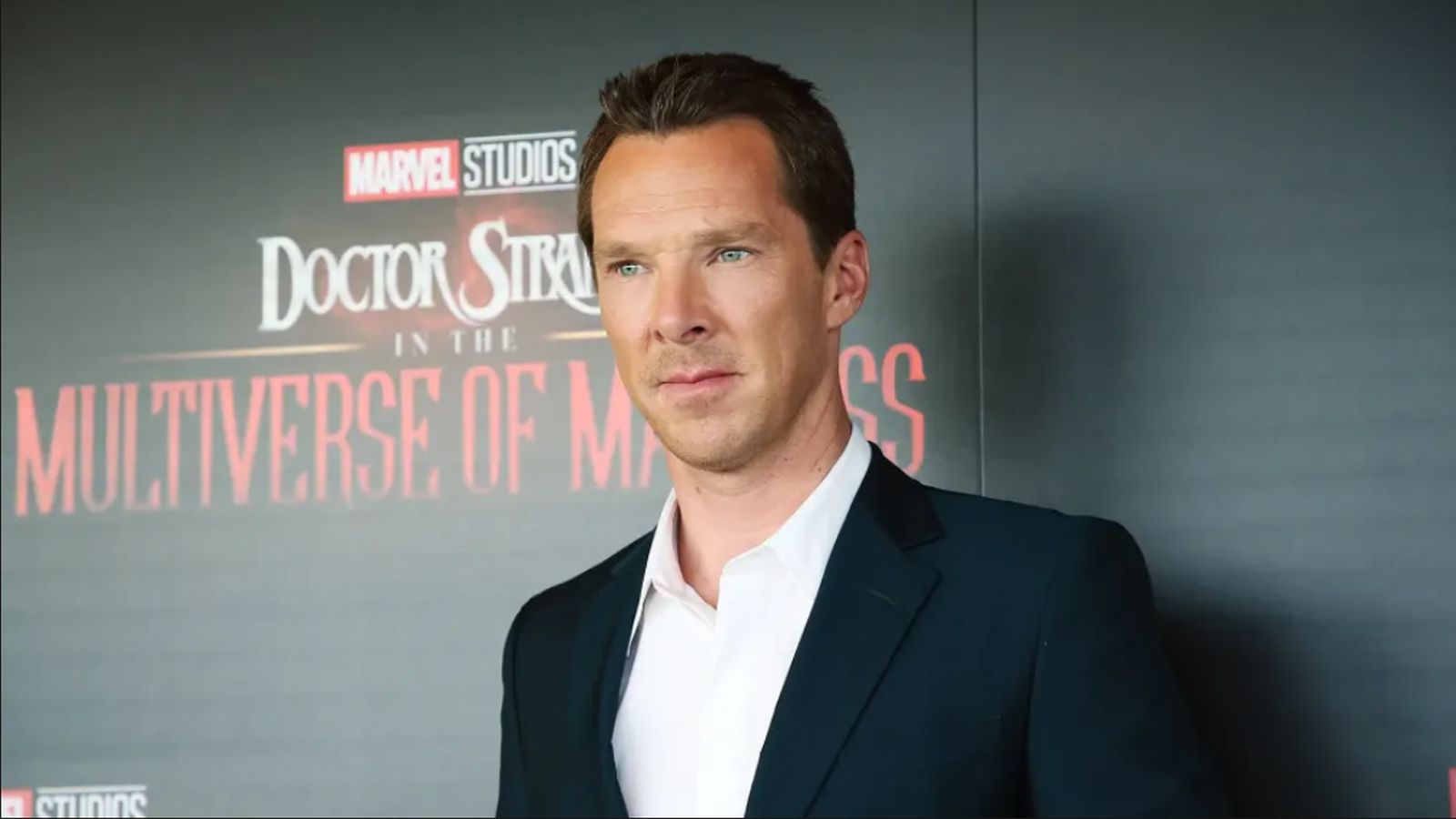 Eric: la prima foto della serie anticipa il personaggio di Benedict Cumberbatch