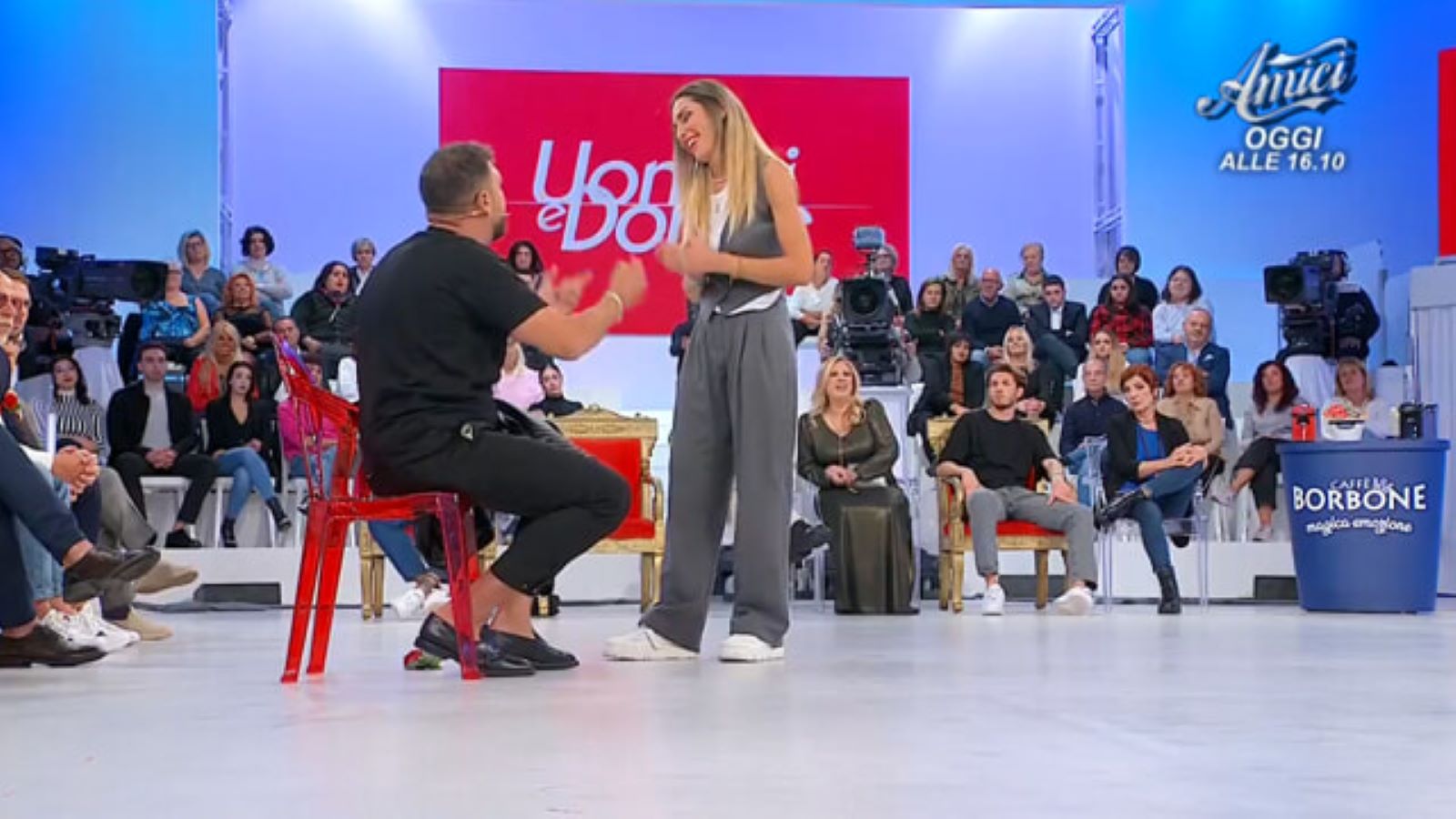 Uomini e donne: Alessandro Vicinanza si ribella, Mario fa di tutto per essere scaricato da Ida