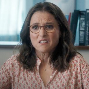 A dire il vero: Julia Louis-Dreyfus in una scena del film