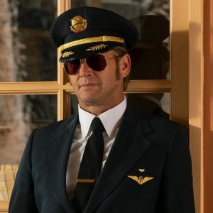 Palm Royale: una foto di Josh Lucas