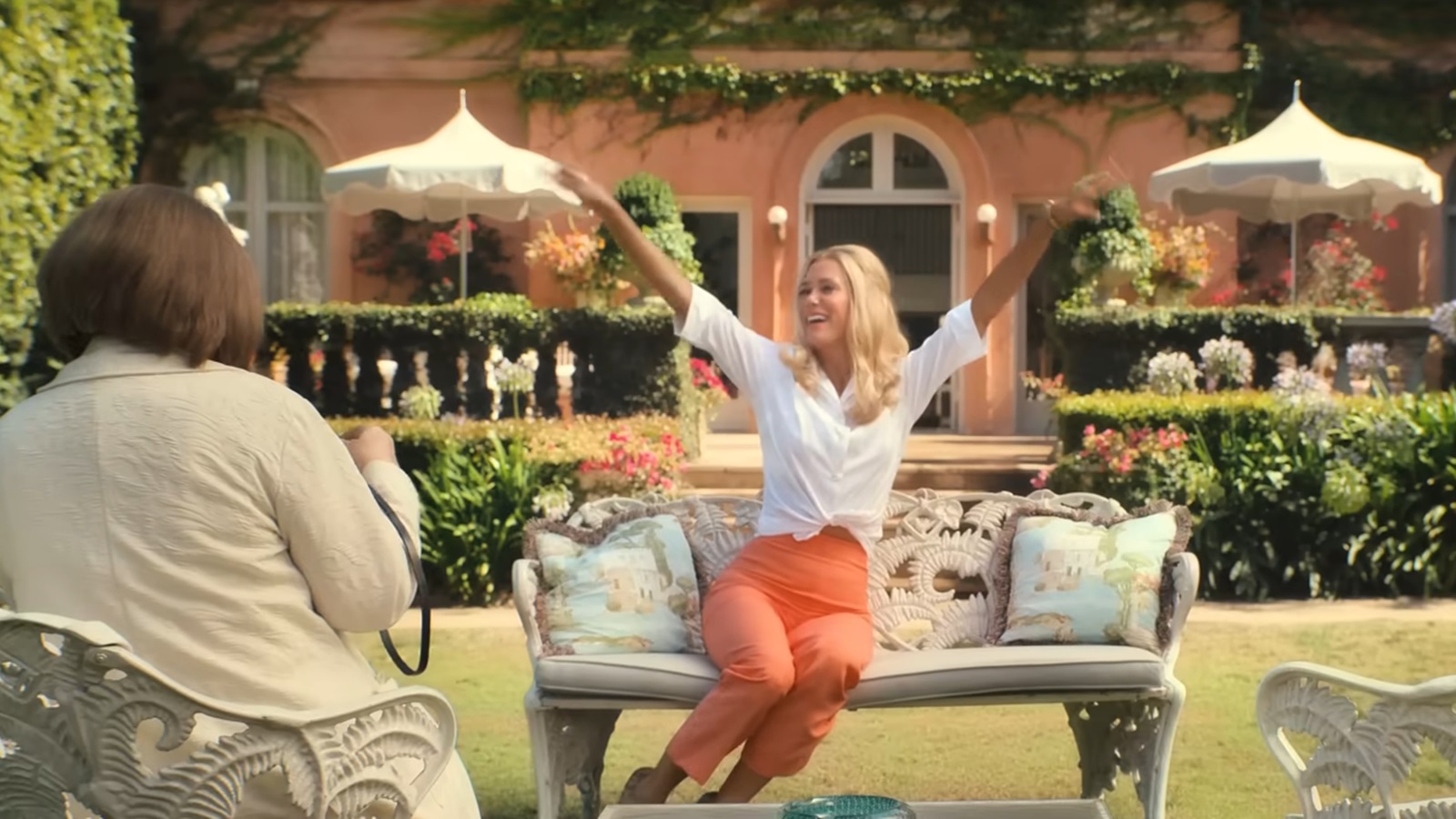 Palm Royale: il trailer della serie Apple TV+ con un cast stellare guidato da Kristen Wiig