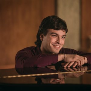 Califano: Leo Gassman in una scena