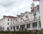 Lo Stanley Hotel, l'albergo che ha ispirato Shining, ospiterà mostre 'horror' curate da Blumhouse
