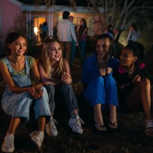 Suncoast: Laura Chinn, Ella Anderson, Nico Parker in Suncoast in una scena del film