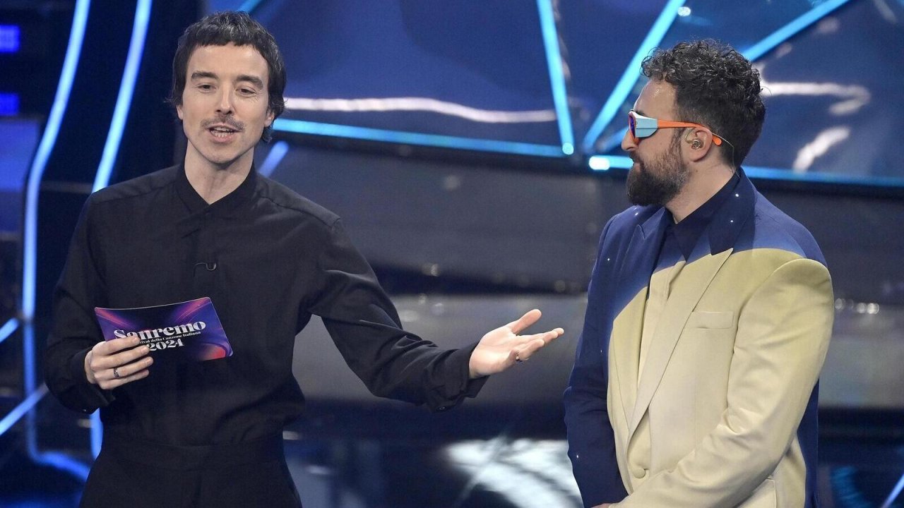 Sanremo 2024, la scaletta della terza serata: ospiti, orari, ordine di uscita degli artisti
