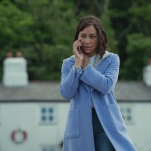 Stay Close: Cush Jumbo in una scena