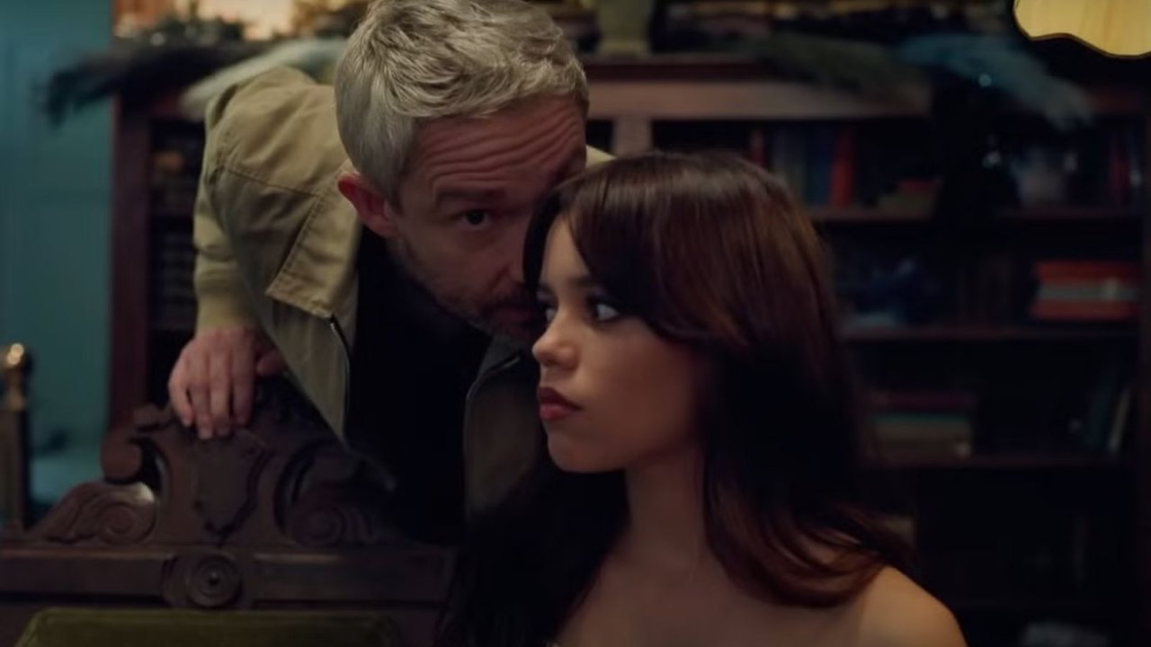 Miller's Girl, scandalo per la scena di sesso tra Jenna Ortega e Martin Freeman: 'L'ha voluta girare lei'