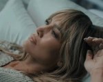 Jennifer Lopez, una star di Mercoledì la descrive solo con un “ok”: il video è virale