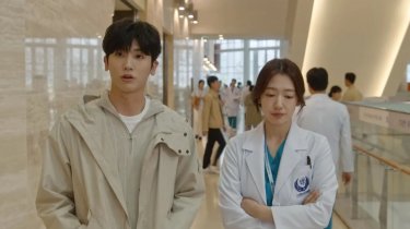 Doctor Slump Ep 2 Still 1