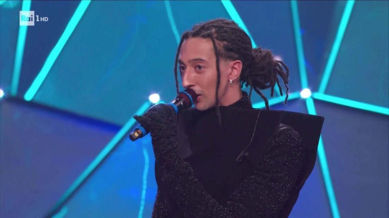 Ghali ospite a Che Tempo Che Fa: dopo le sue parole sul genocidio il cantante va da Fabio fazio