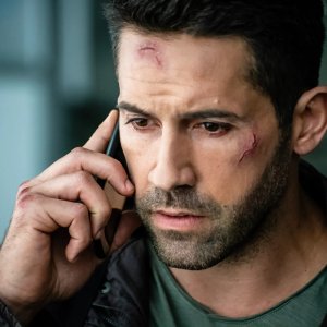 Legacy of Lies: Scott Adkins in una scena del film