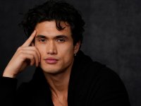 Elizabeth Olsen e Charles Melton star di Love Child, nuovo film di Todd Solondz