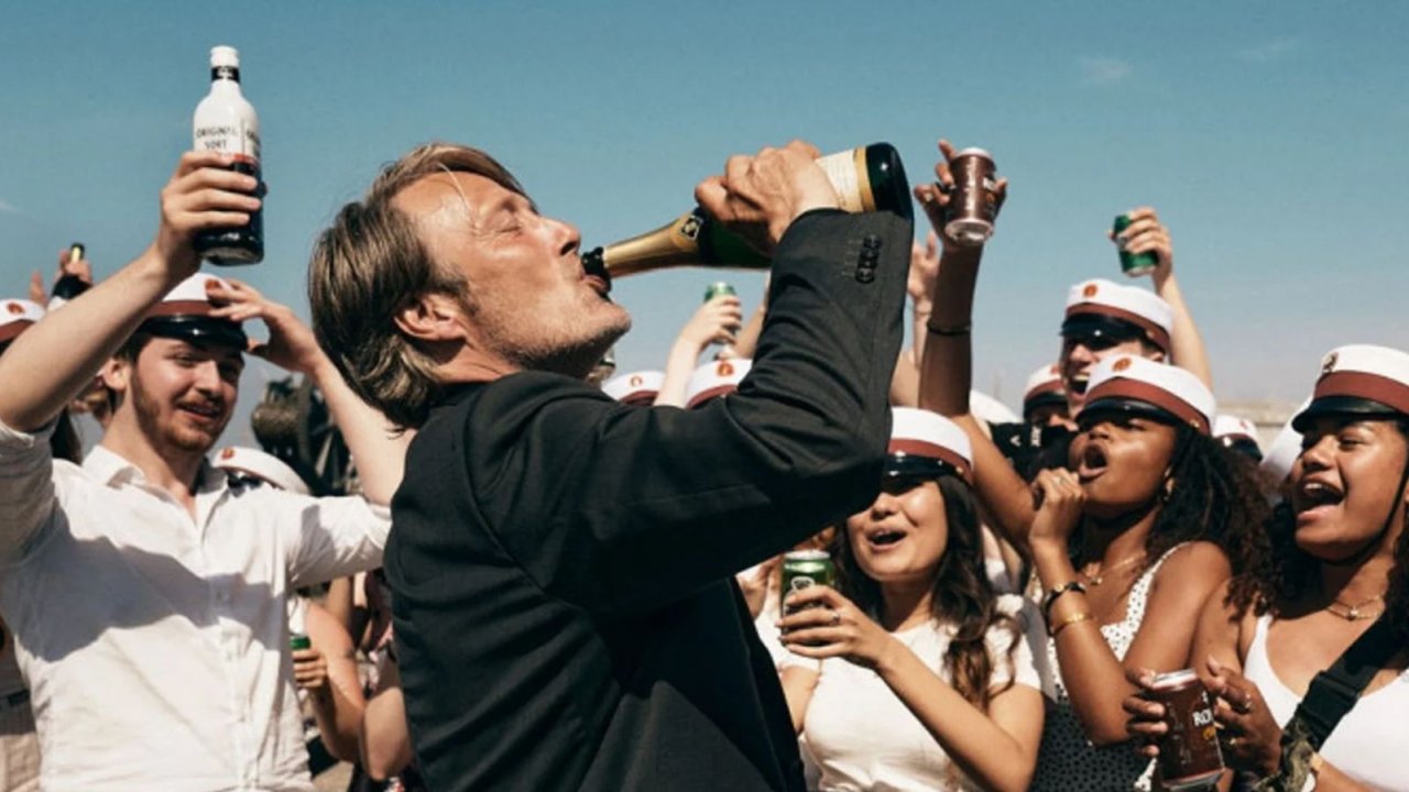 Un altro giro, Thomas Vinterberg: 'Se il remake è una me*da, Chris Rock si beccherà un altro schiaffo'