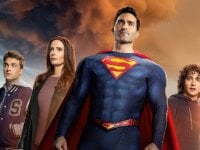 Superman &amp; Lois 4 posticipato, il produttore anticipa: 'Il primo episodio vi farà piangere'