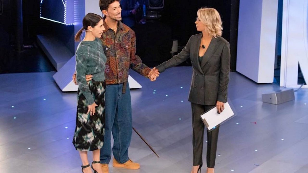 C'è posta per te, stasera su Canale 5: anticipazioni, ospiti e storie puntata 17 febbraio