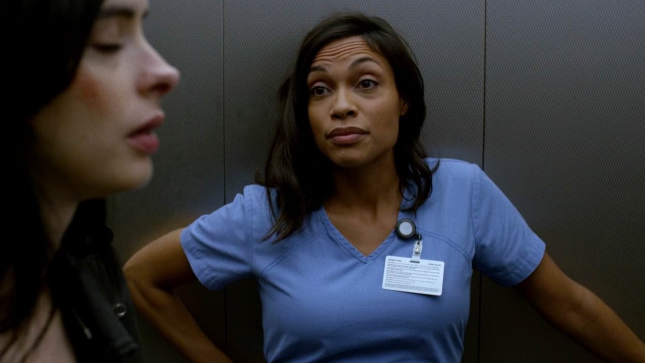 Daredevil: Born Again, Rosario Dawson pronta a tornare nella serie Marvel