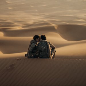 Dune: Parte Due, Timothee Chalamet e Zendaya in una romantica scena nel deserto