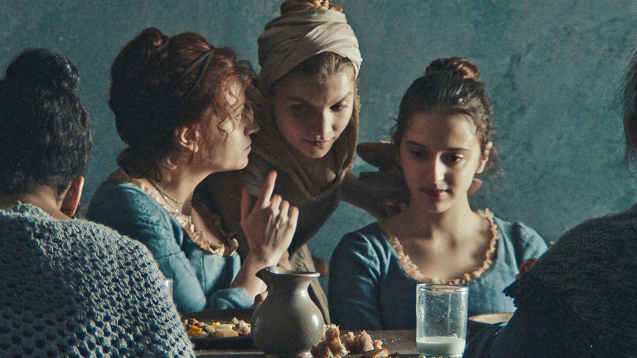 Gloria!, la recensione: la prima di Margherita Vicario e un film (pop) che rispecchia la sua autrice