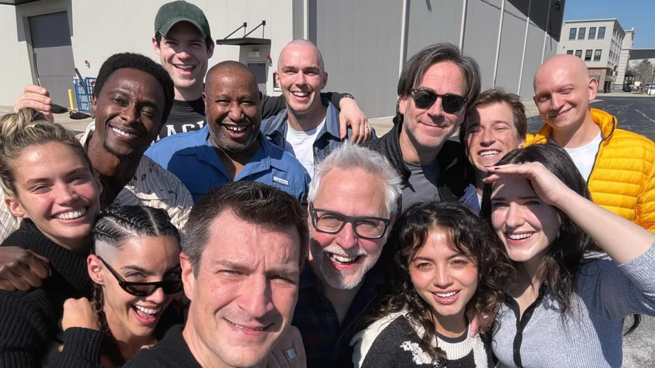 Superman Legacy: il cast del film di James Gunn riunito per il primo tavolo di lettura, ecco le foto