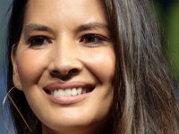 Olivia Munn si unisce a Jon Hamm nella serie Apple 'Your Friends And Neighbors'