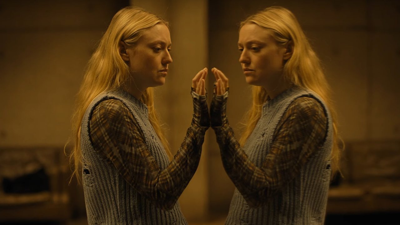 The Watchers - Loro ti guardano: il trailer italiano del film scritto e diretto da Ishana Night Shyamalan