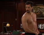 Beautiful anticipazioni 28 febbraio: Thomas seminudo nell'ufficio: la reazione di Hope e Steffy