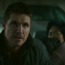 Code 8: Parte II, Robbie Amell in una scena del film