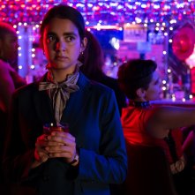 Drive Away Dolls: Geraldine Viswanathan in una scena del film