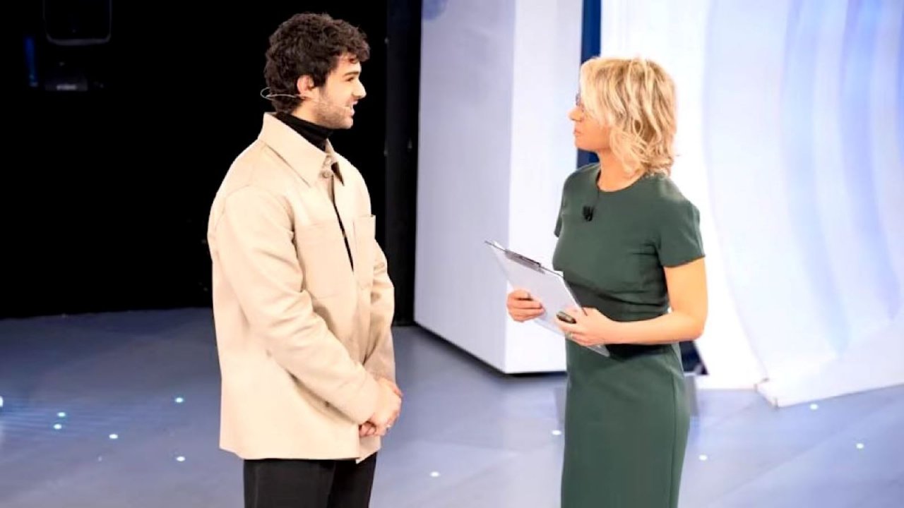 C'è posta per te stasera su Canale 5: anticipazioni,  storie,  Massimiliano Caiazzo ospite del 2 marzo