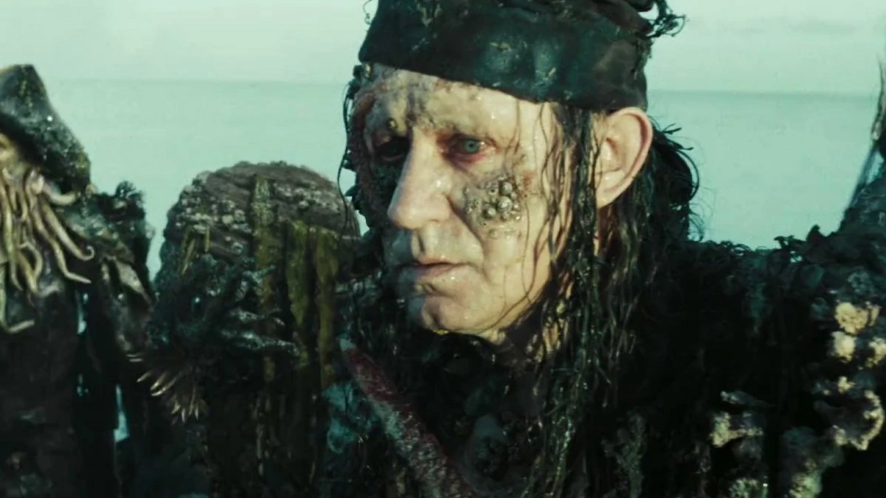 Pirati dei Caraibi: Stellan Skarsgård si è rifiutato di usare la motion capture per il suo personaggio