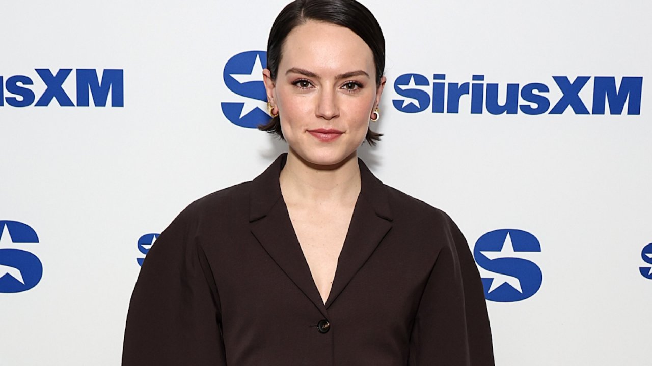 Young Woman and the Sea: Daisy Ridley nelle nuove foto del biopic