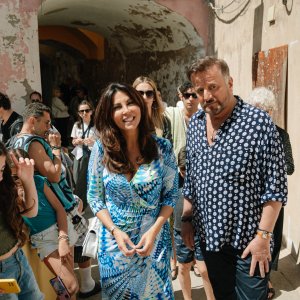 Un altro ferragosto: Sabrina Ferilli e Christian De Sica. Crediti: Paolo Ciriello