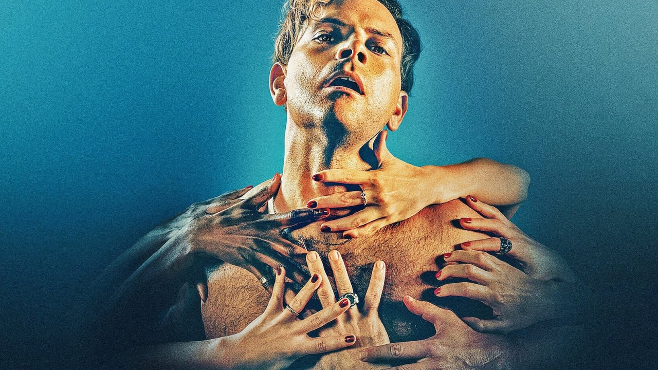 Supersex, recensione della serie con Alessandro Borghi: nella mente di Rocco Siffredi