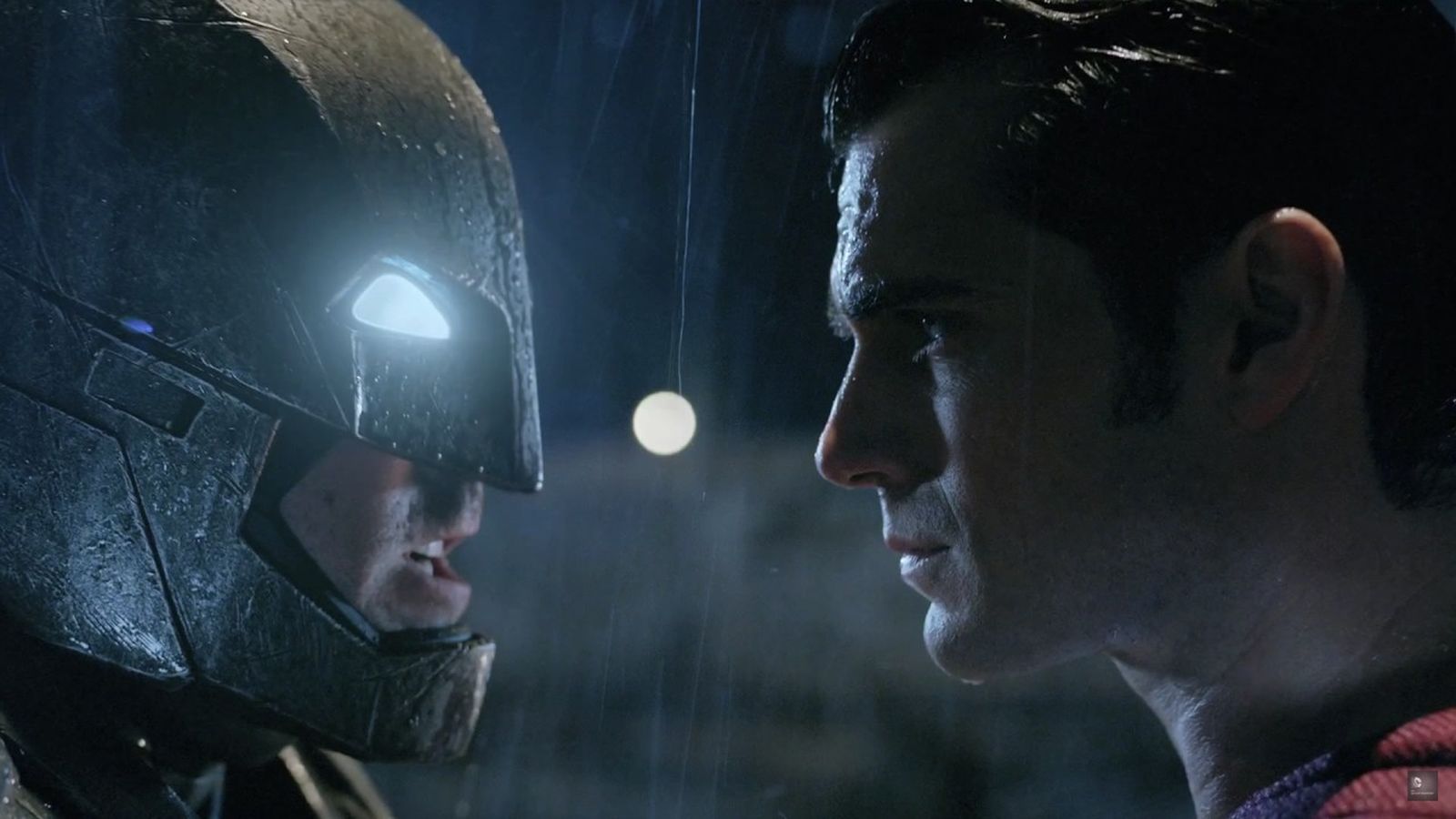 Batman v Superman: Dawn of Justice di Zack Snyder ha rischiato il divieto ai minori, ecco perché