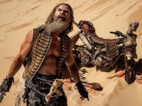 Furiosa: A Mad Max Saga, il Dementus di Chris Hemsworth si svela in una nuova foto