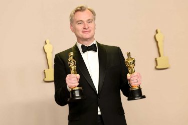 Oscar 2024 Oppenheimer Christopher Nolan Uopqaql