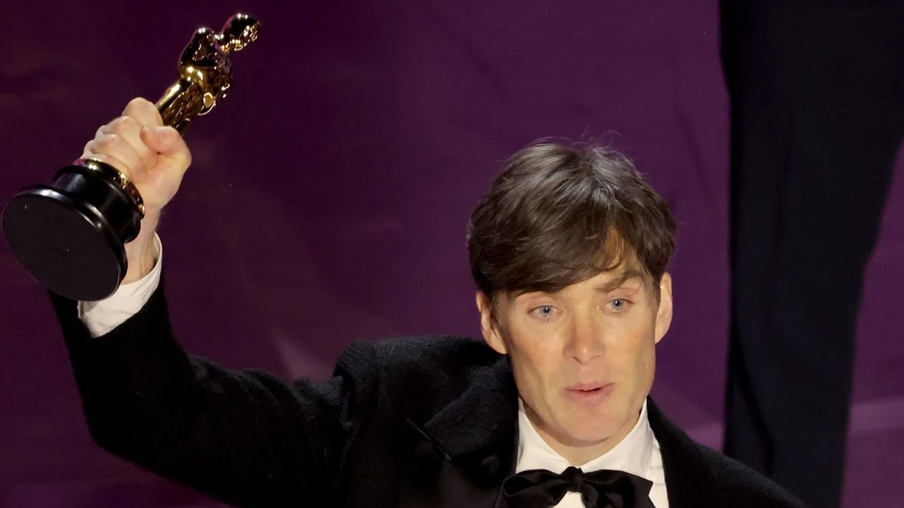 Oscar 2024, Cillian Murphy miglior attore per Oppenheimer: 'Sono un irlandese molto orgoglioso stasera'