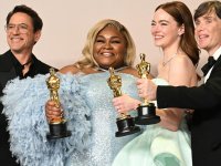 Oscar 2024, tutti i look visti sul red carpet: abiti da sogno e qualche scivolone