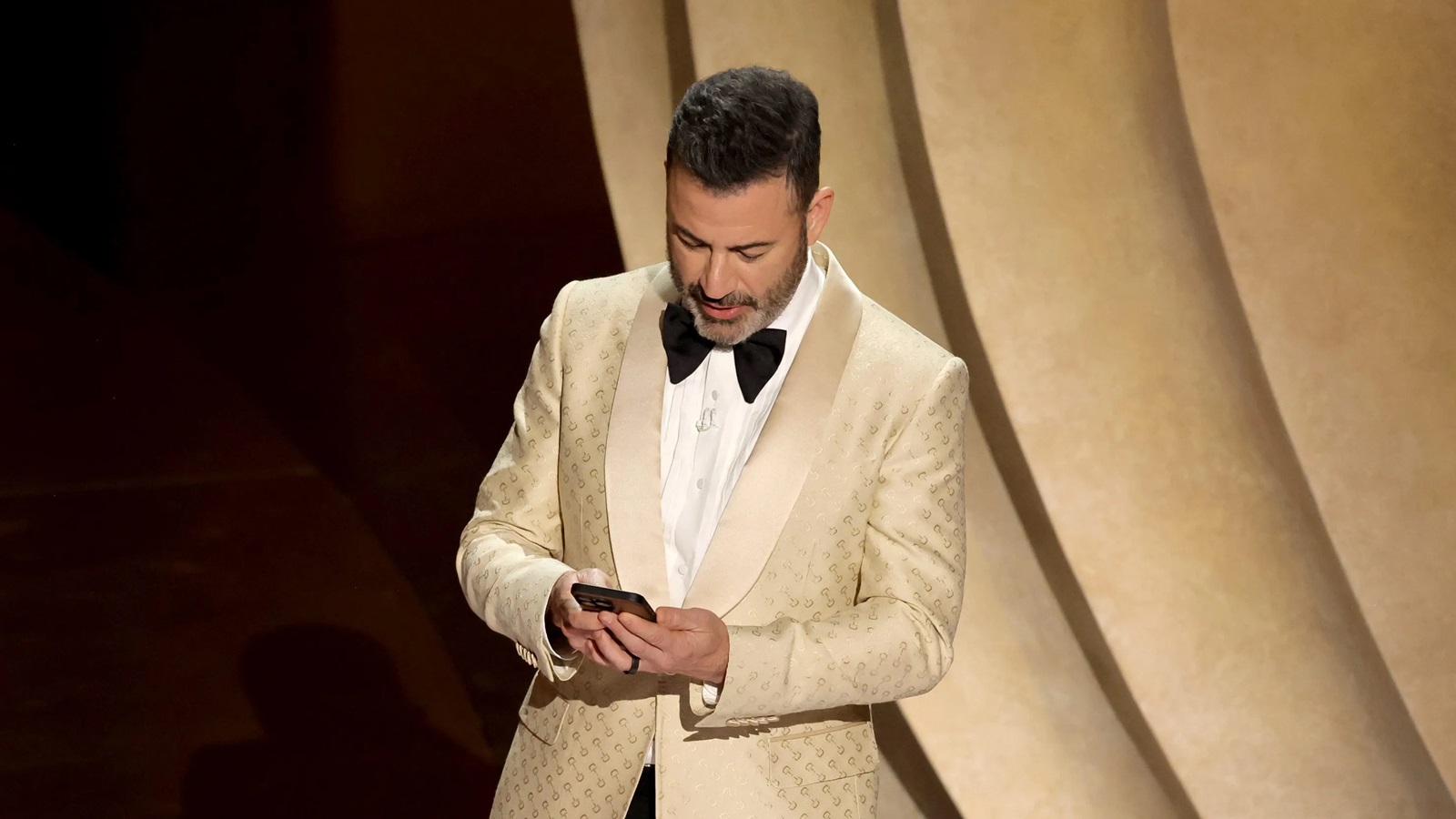 Jimmy Kimmel: 'Mi avevano detto di non leggere il commento di Donald Trump agli Oscar 2024'
