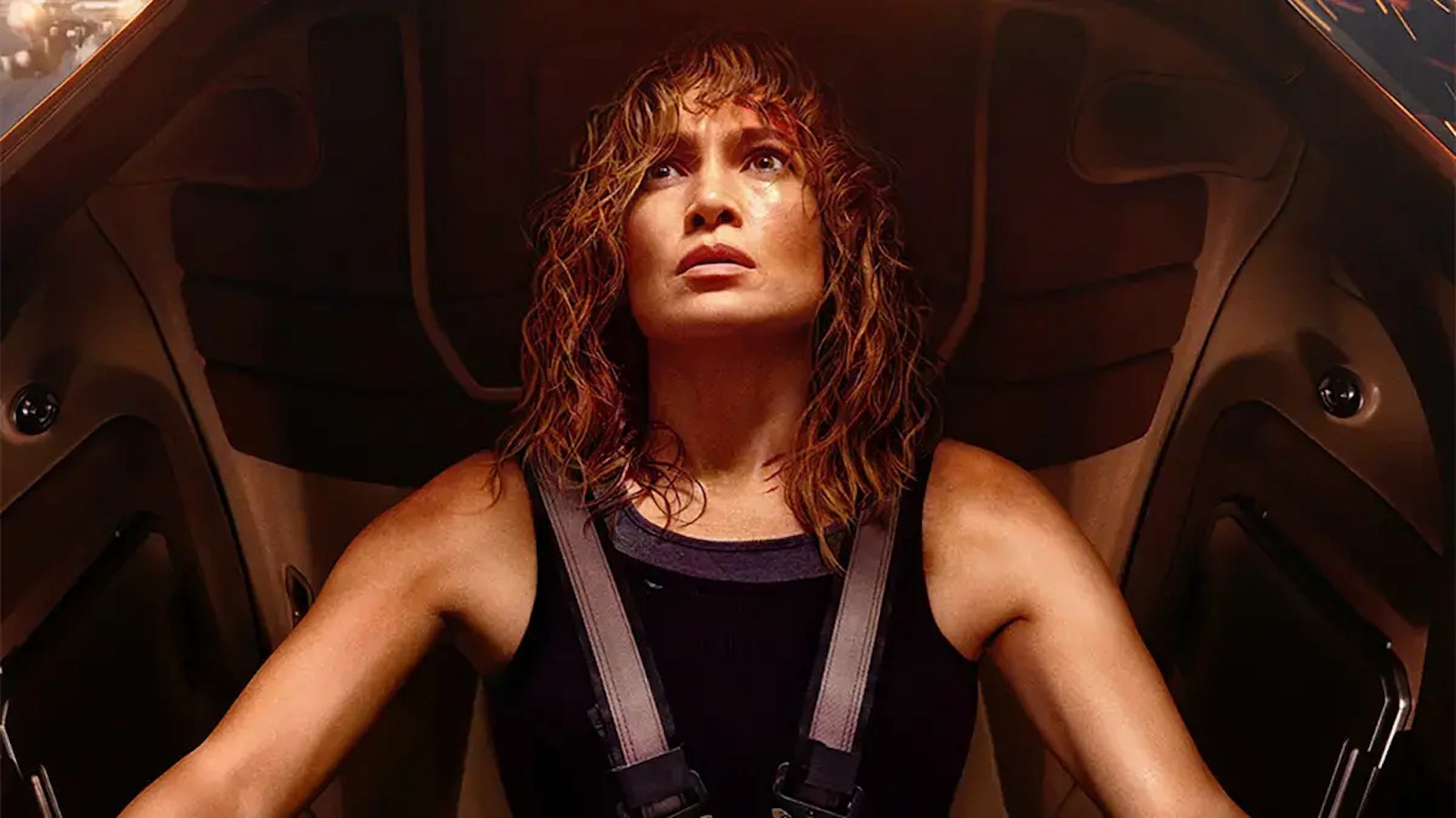 Atlas: Jennifer Lopez bloccata su un altro pianeta nel trailer del film Netflix
