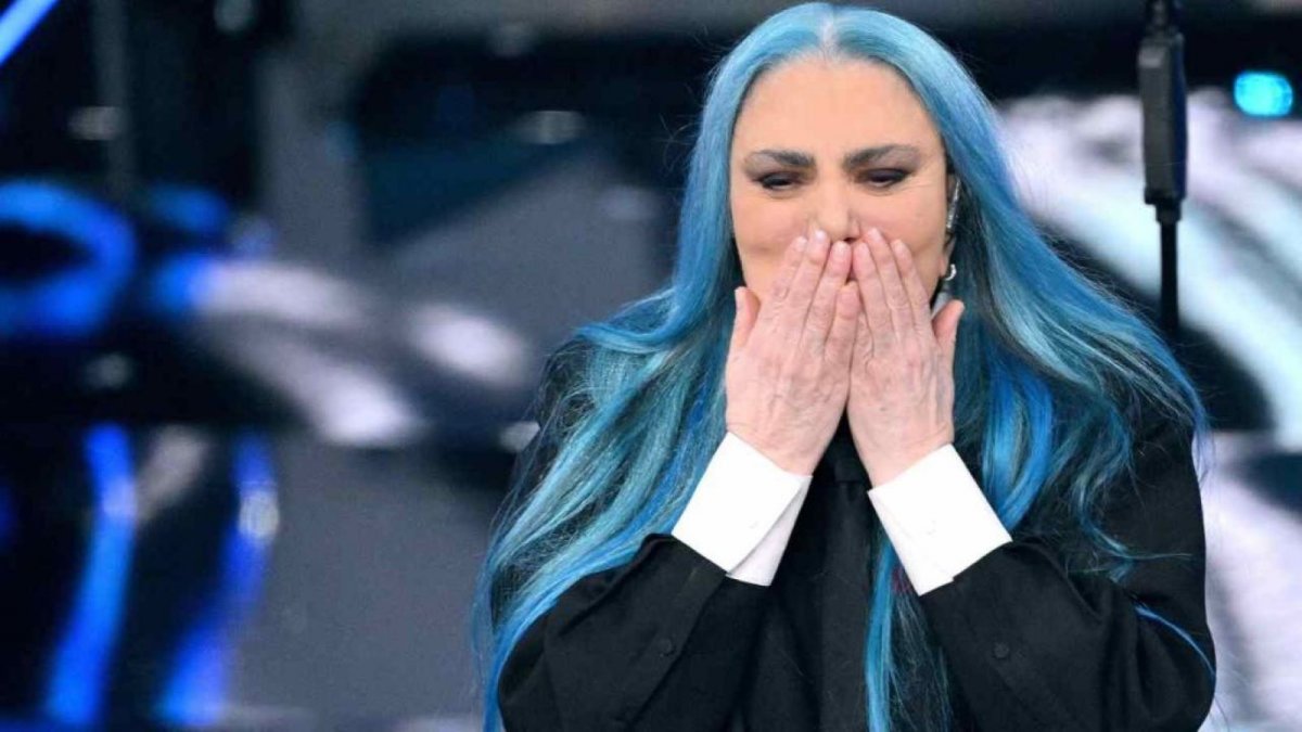 Loredana Bertè resta ricoverata, notizie poco rassicuranti: 