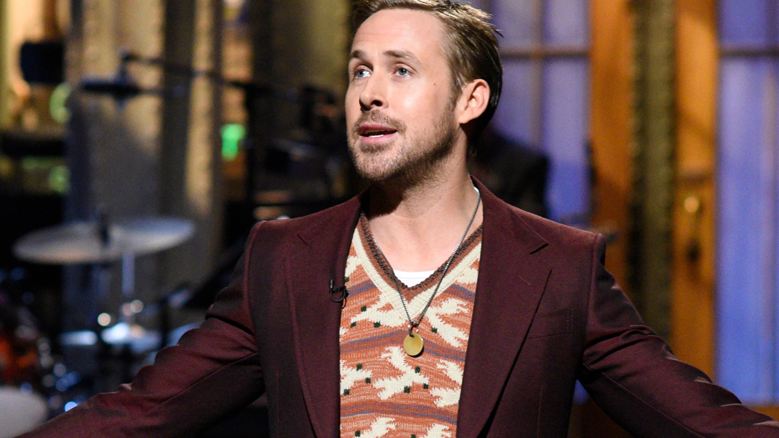 Ryan Gosling e Kristen Wiig tornano alla conduzione del Saturday Night Live