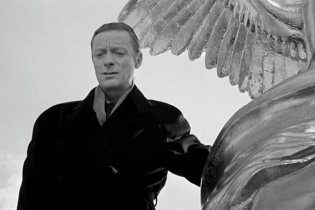 Cosi Lontano, Cosi Vicino! - Clip 'Il Nostro Tutto'