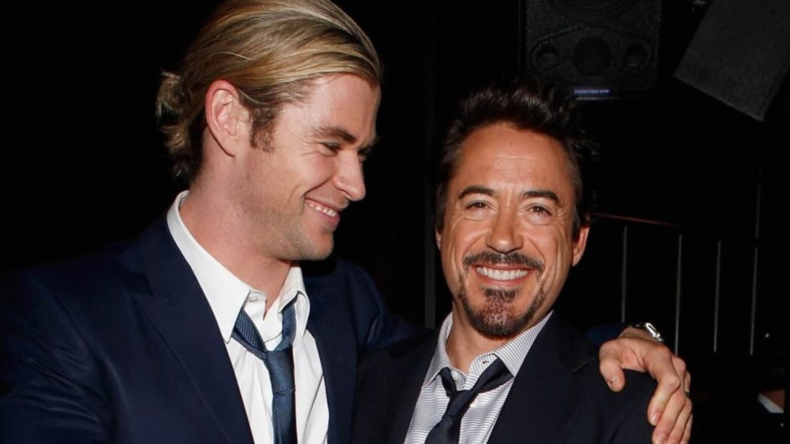 Chris Hemsworth e Robert Downey Jr.: la reunion degli Avengers diventa virale e fa impazzire i fan