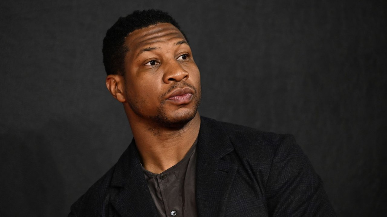 Jonathan Majors: l'ex Grace Jabbari gli fa causa per diffamazione condividendo nuovi dettagli degli abusi