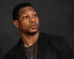 Jonathan Majors: l'ex Grace Jabbari gli fa causa per diffamazione condividendo nuovi dettagli degli abusi